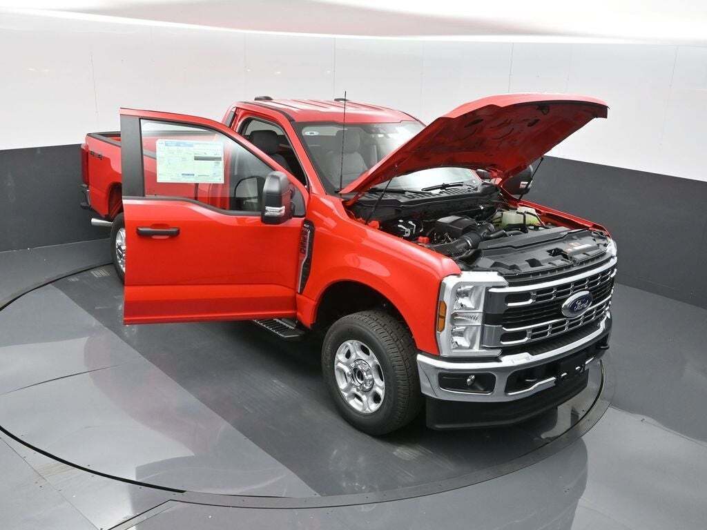 2025 Ford F-350 Super Duty XLT