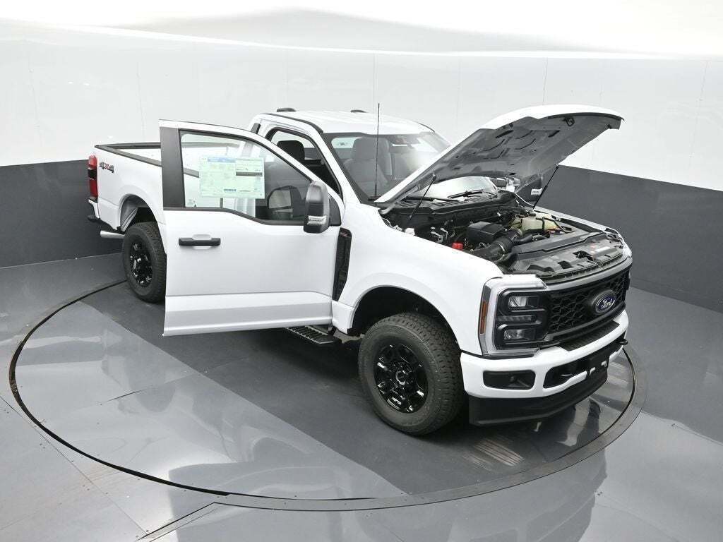 2025 Ford F-350 Super Duty XL