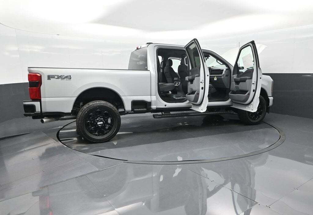 2025 Ford F-250 Super Duty XLT