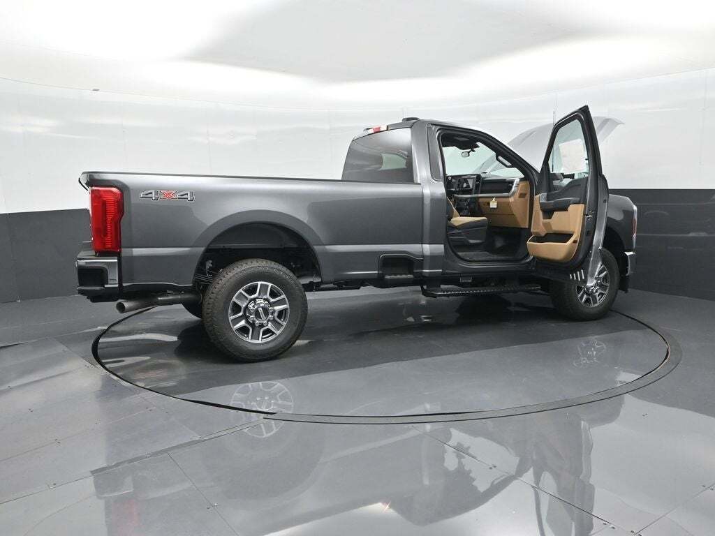 2025 Ford F-350 Super Duty XLT