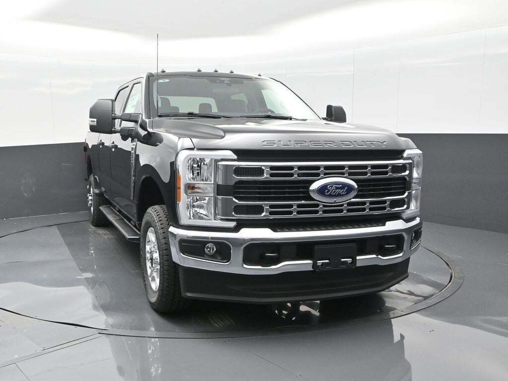 2025 Ford F-350 Super Duty XLT