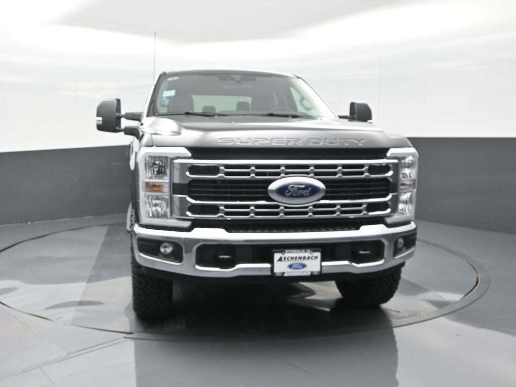 2025 Ford F-350 Super Duty XLT