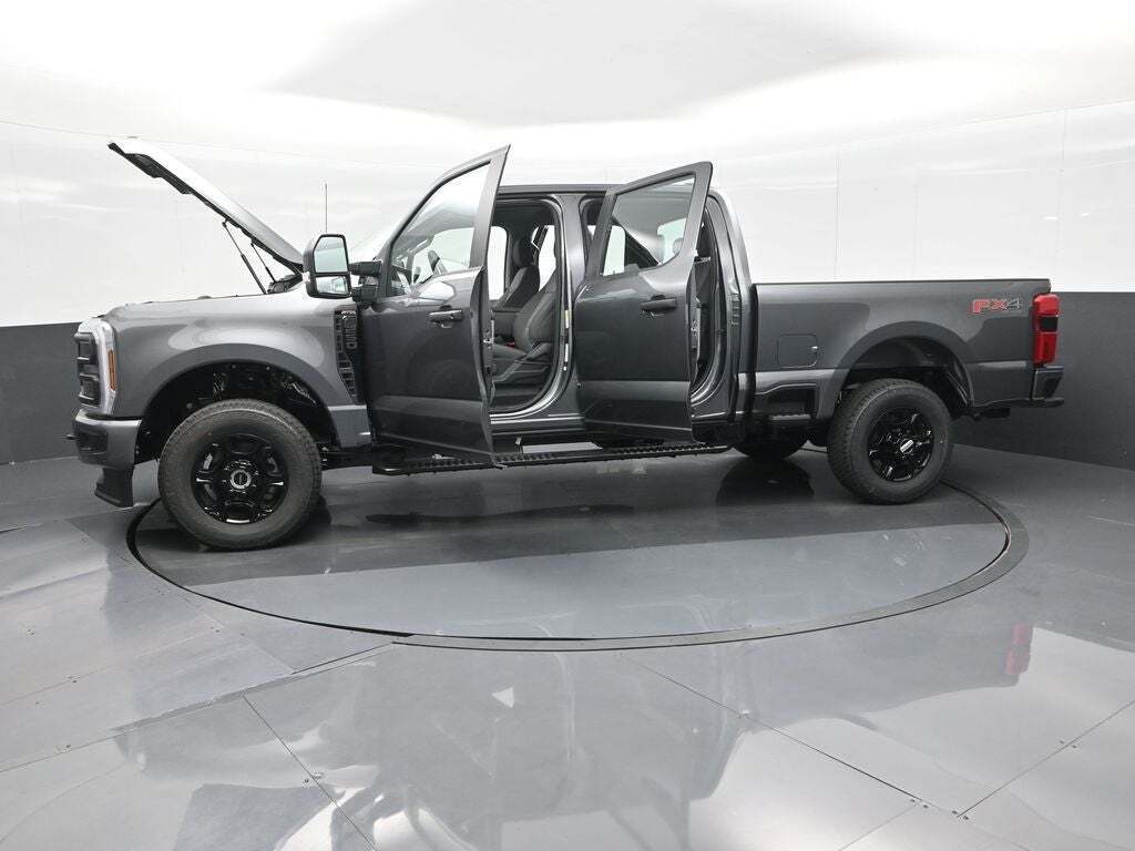 2025 Ford F-250 Super Duty XL