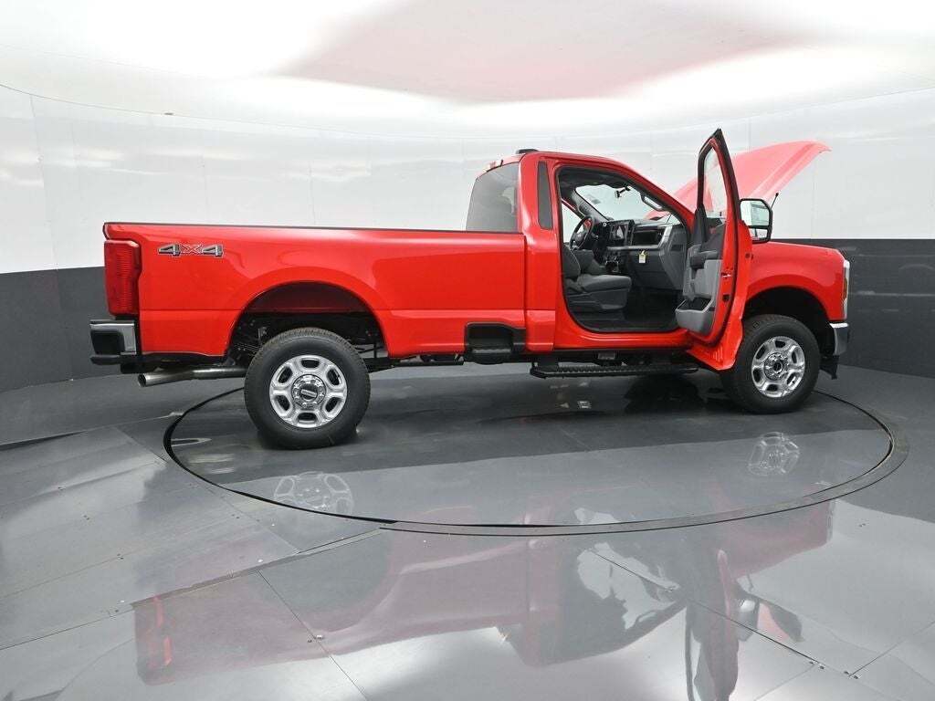 2025 Ford F-350 Super Duty XLT