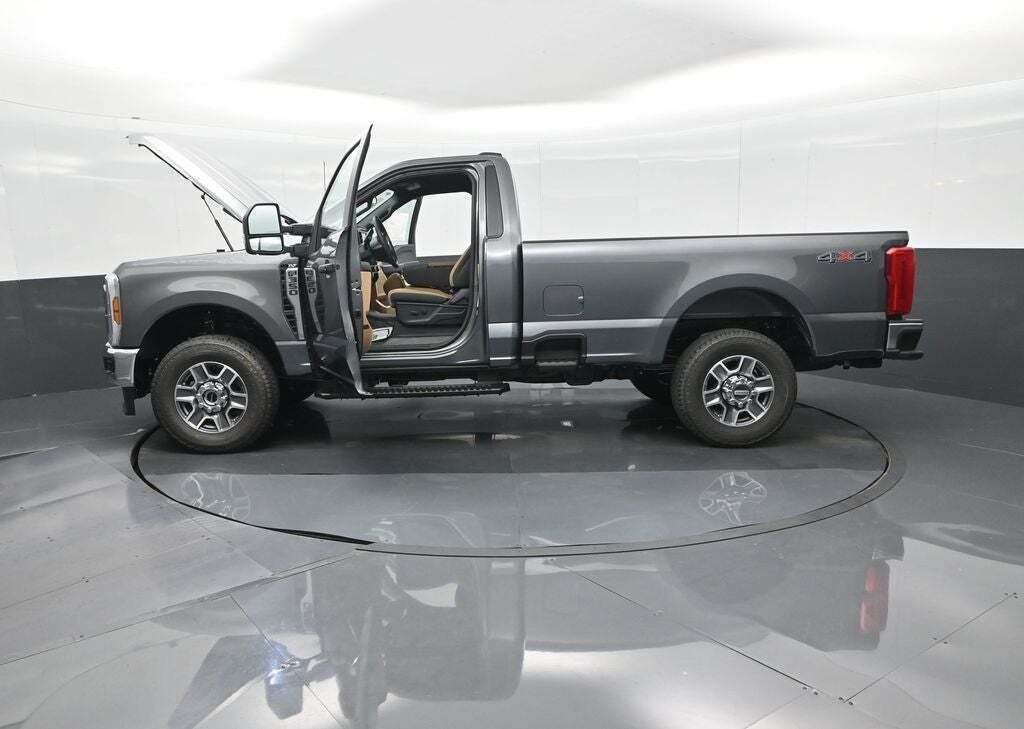 2025 Ford F-350 Super Duty XLT