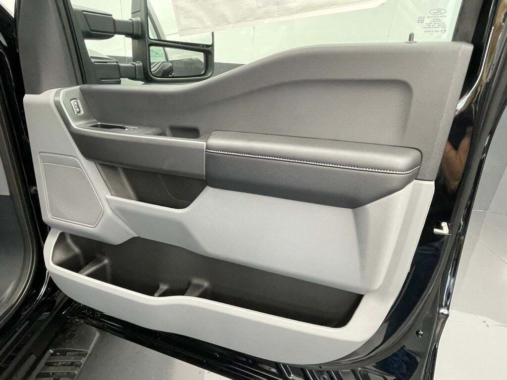 2025 Ford F-250 Super Duty XLT