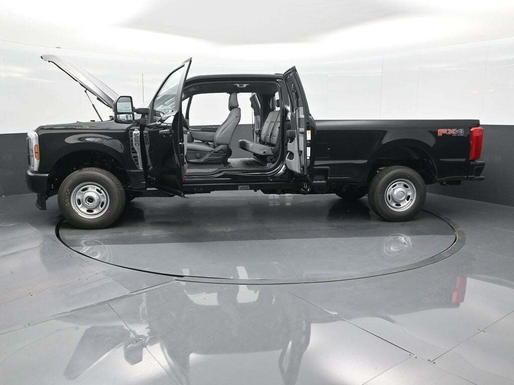 2025 Ford F-250 Super Duty XL