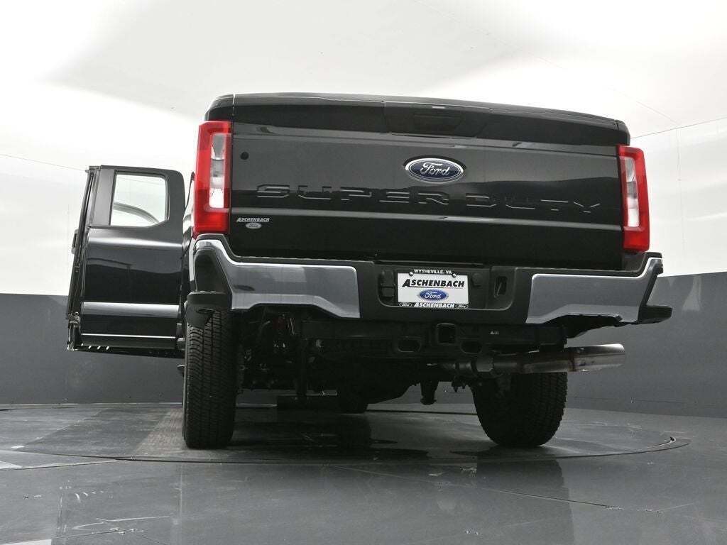 2025 Ford F-250 Super Duty XL