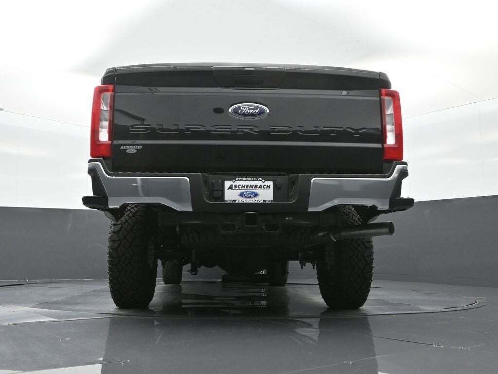 2025 Ford F-350 Super Duty XLT