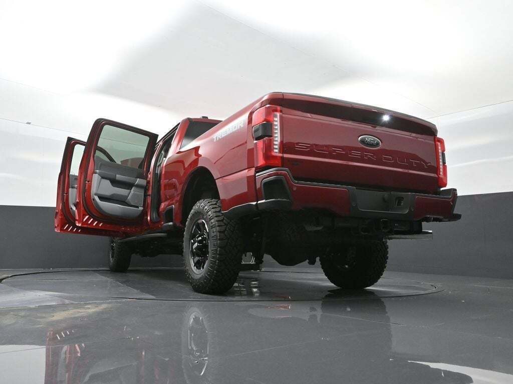 2025 Ford F-350 Super Duty XLT