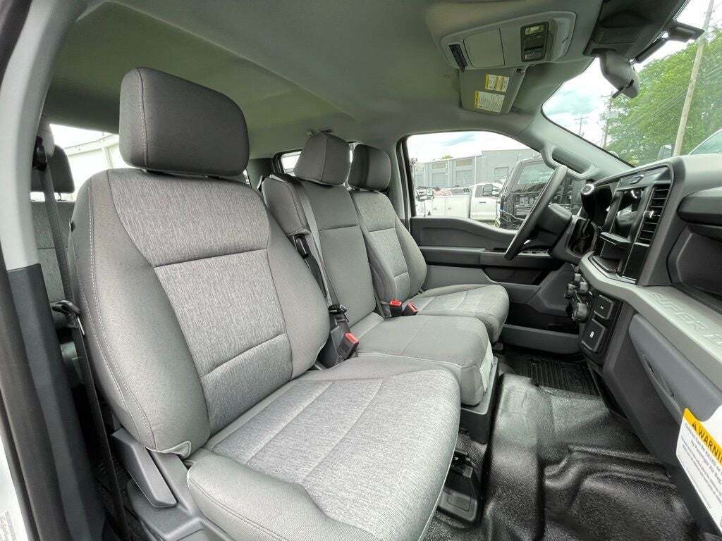 2025 Ford F-350 Super Duty XL