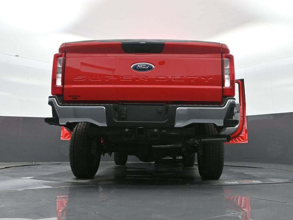 2025 Ford F-350 Super Duty XLT