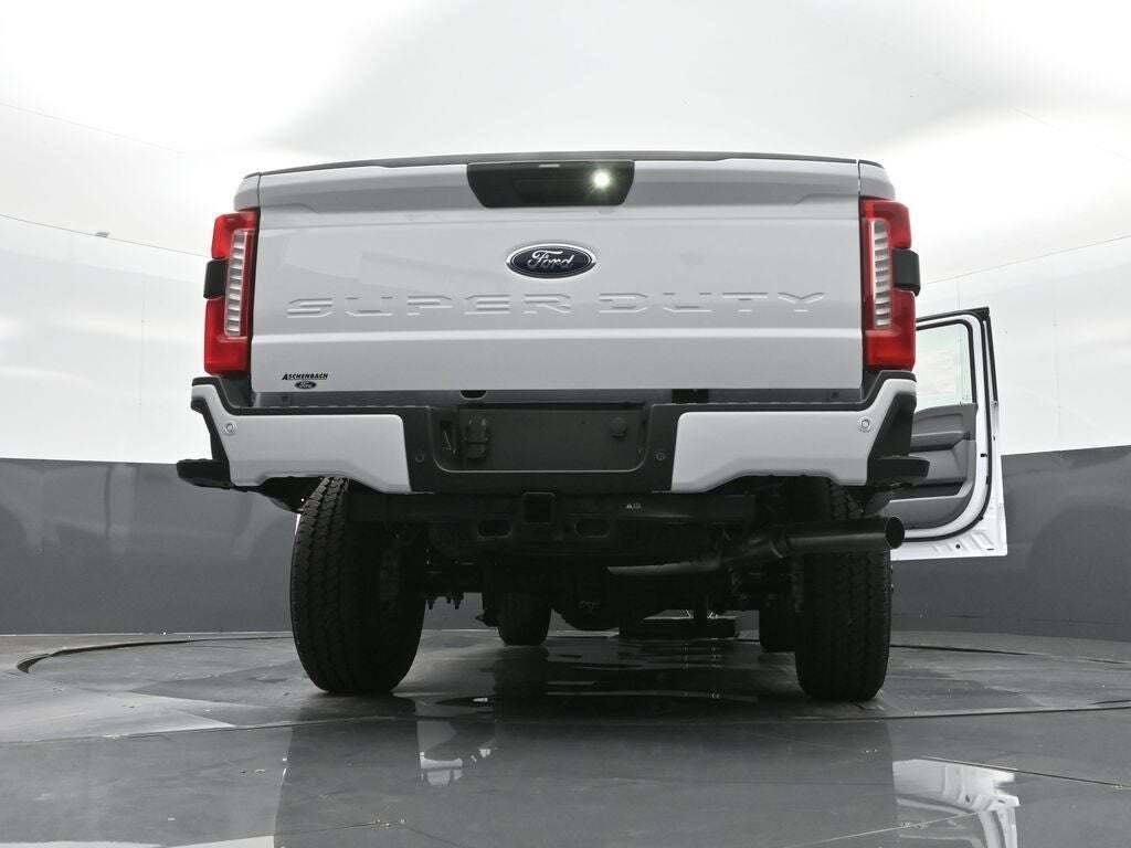 2025 Ford F-350 Super Duty XL