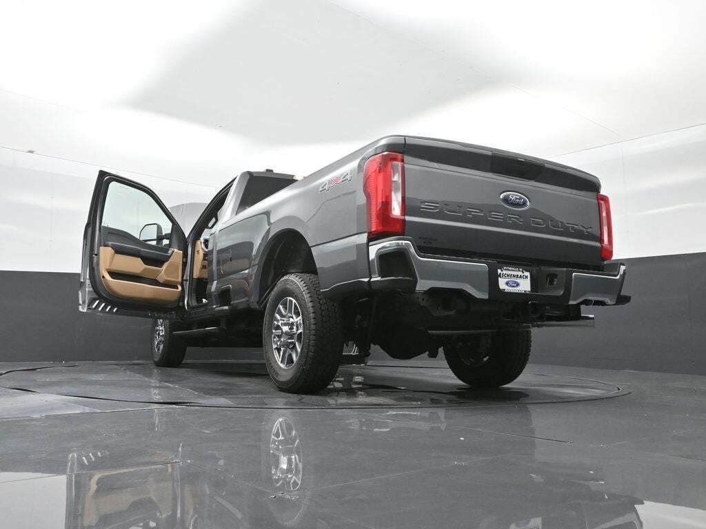 2025 Ford F-350 Super Duty XLT