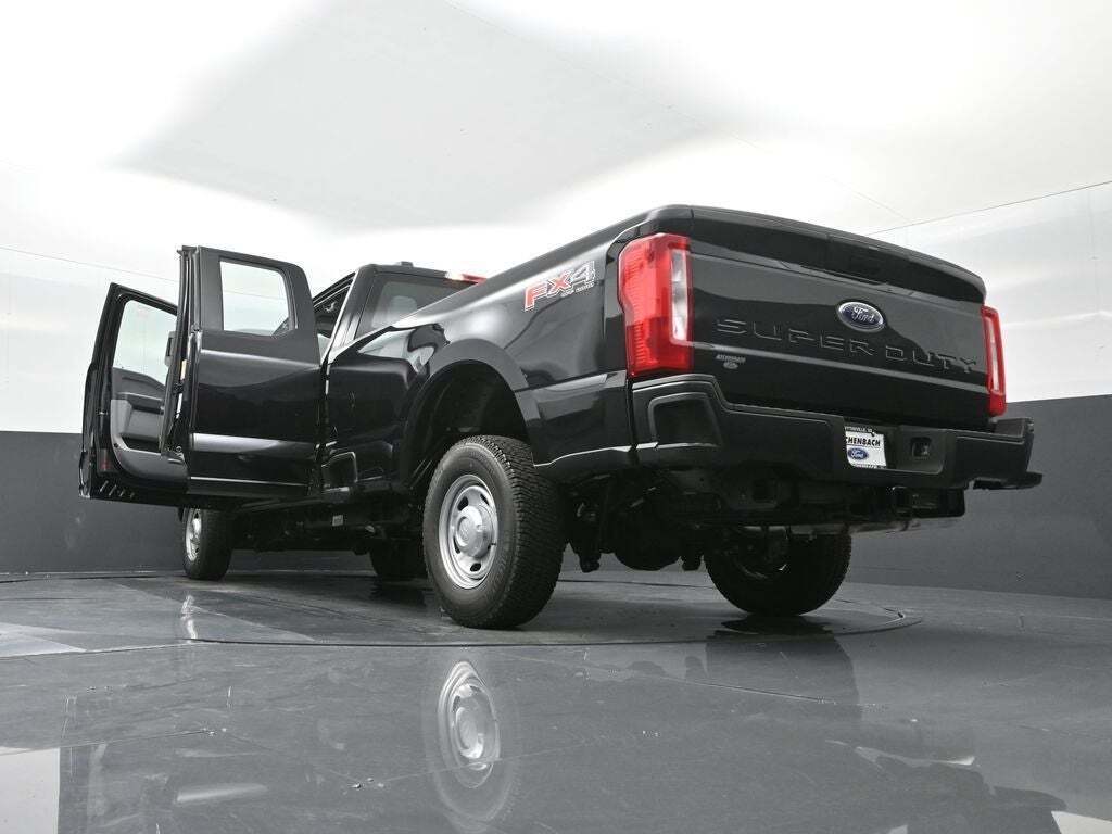 2025 Ford F-250 Super Duty XL