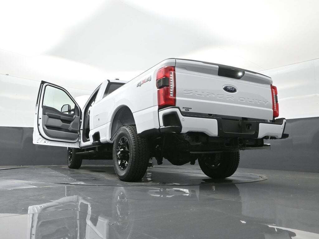 2025 Ford F-350 Super Duty XL