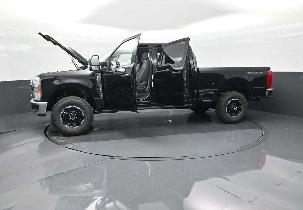 2025 Ford F-350 Super Duty XLT
