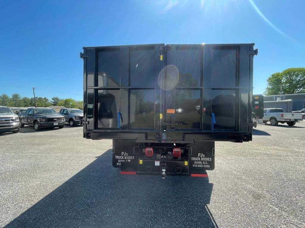 2024 Ford F-650 Super Duty 