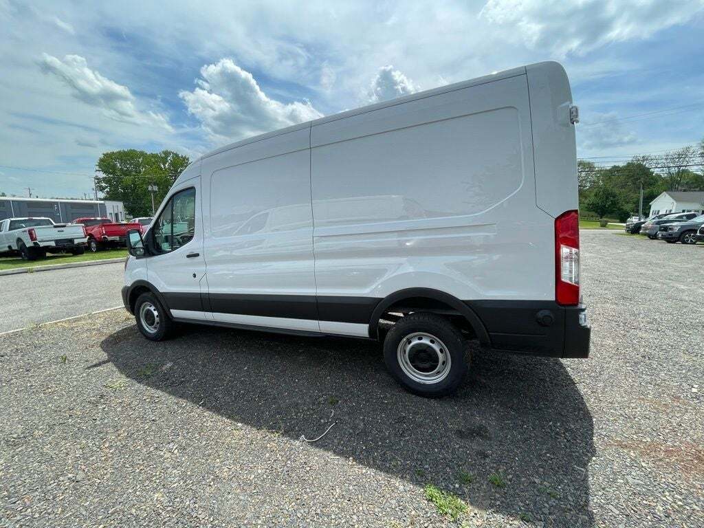 2025 Ford Transit 250