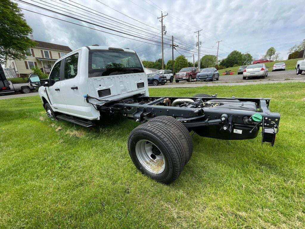2025 Ford F-350 Super Duty XL