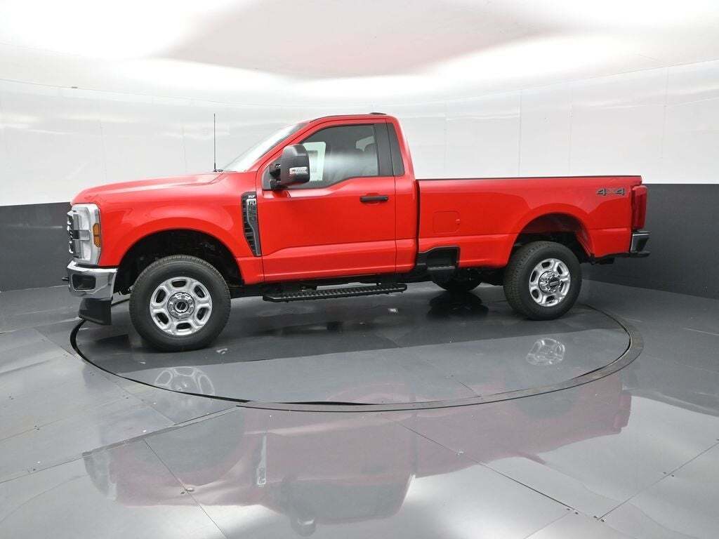 2025 Ford F-350 Super Duty XLT