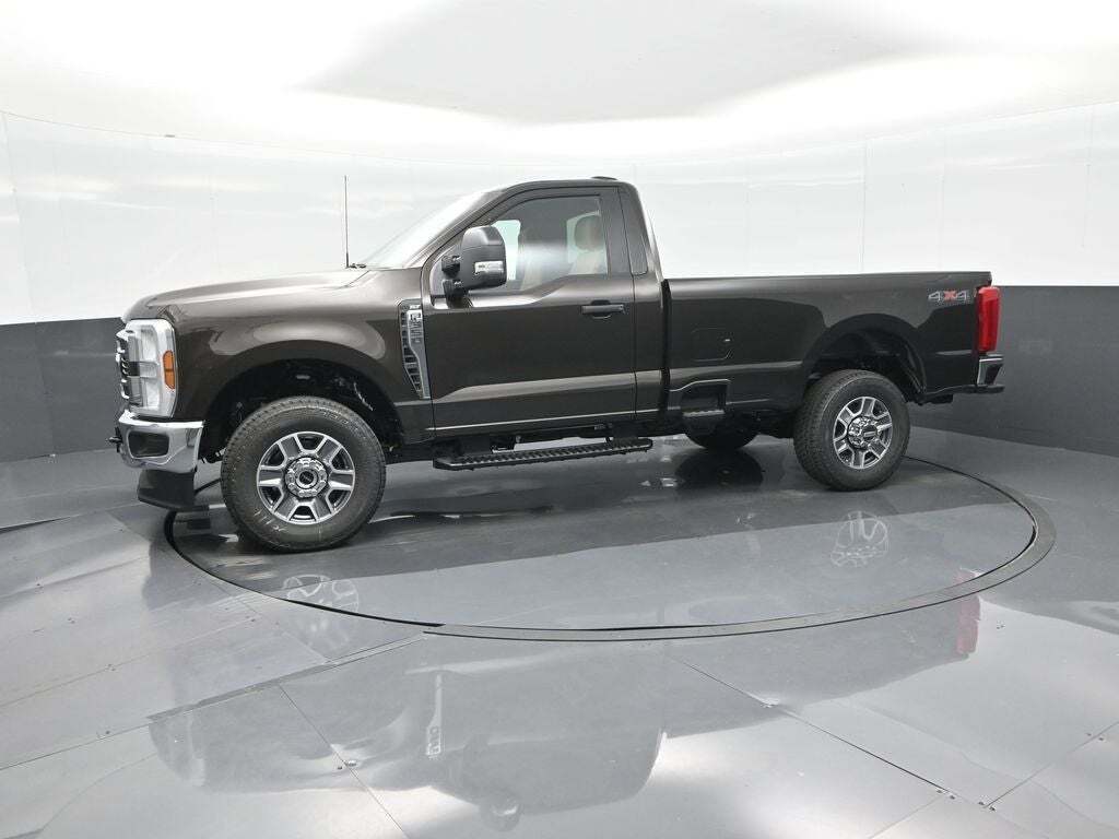 2025 Ford F-350 Super Duty XLT