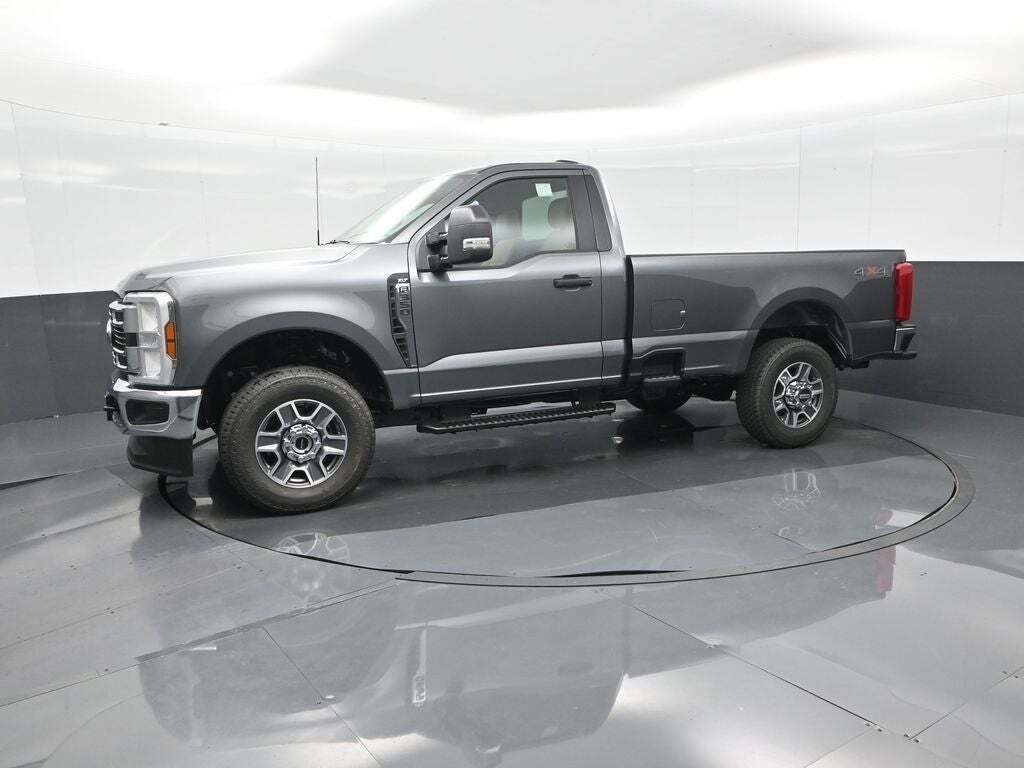 2025 Ford F-350 Super Duty XLT