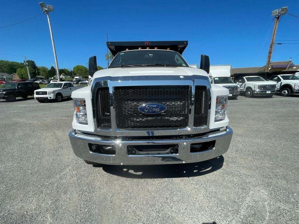 2024 Ford F-650 Super Duty 