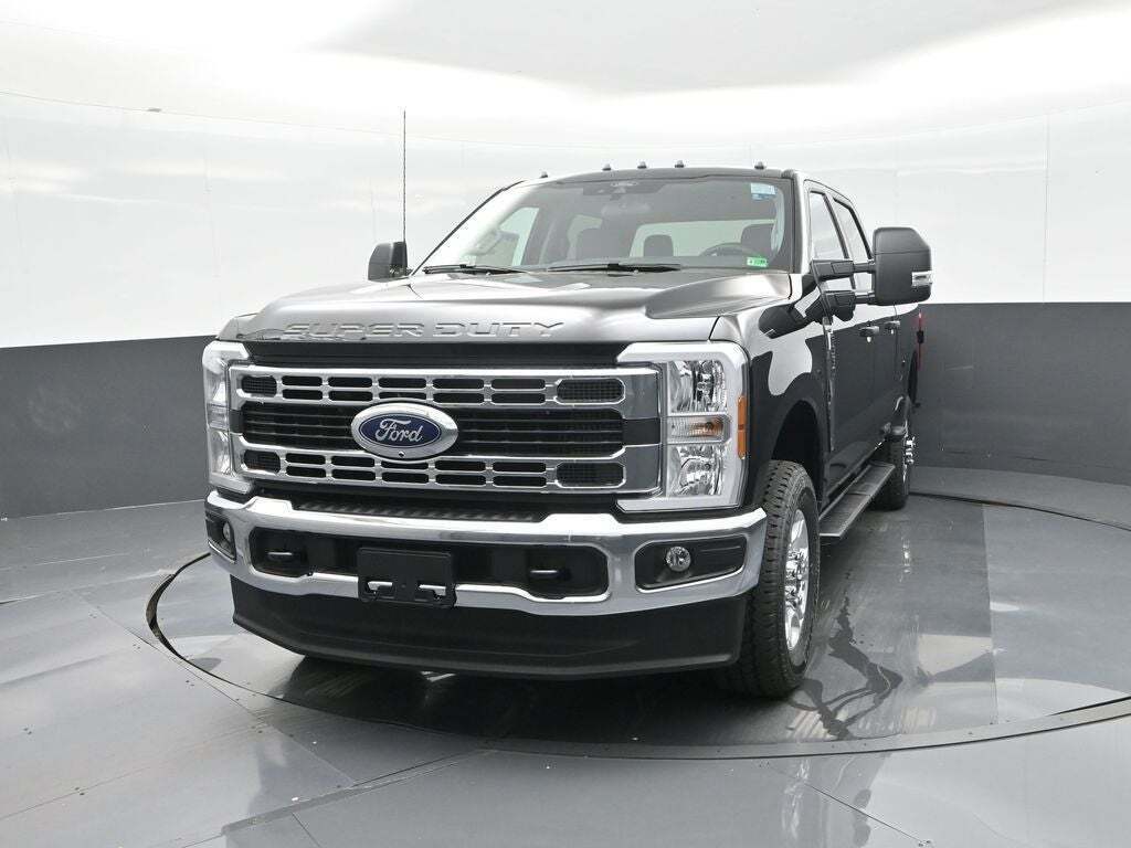 2025 Ford F-350 Super Duty XLT