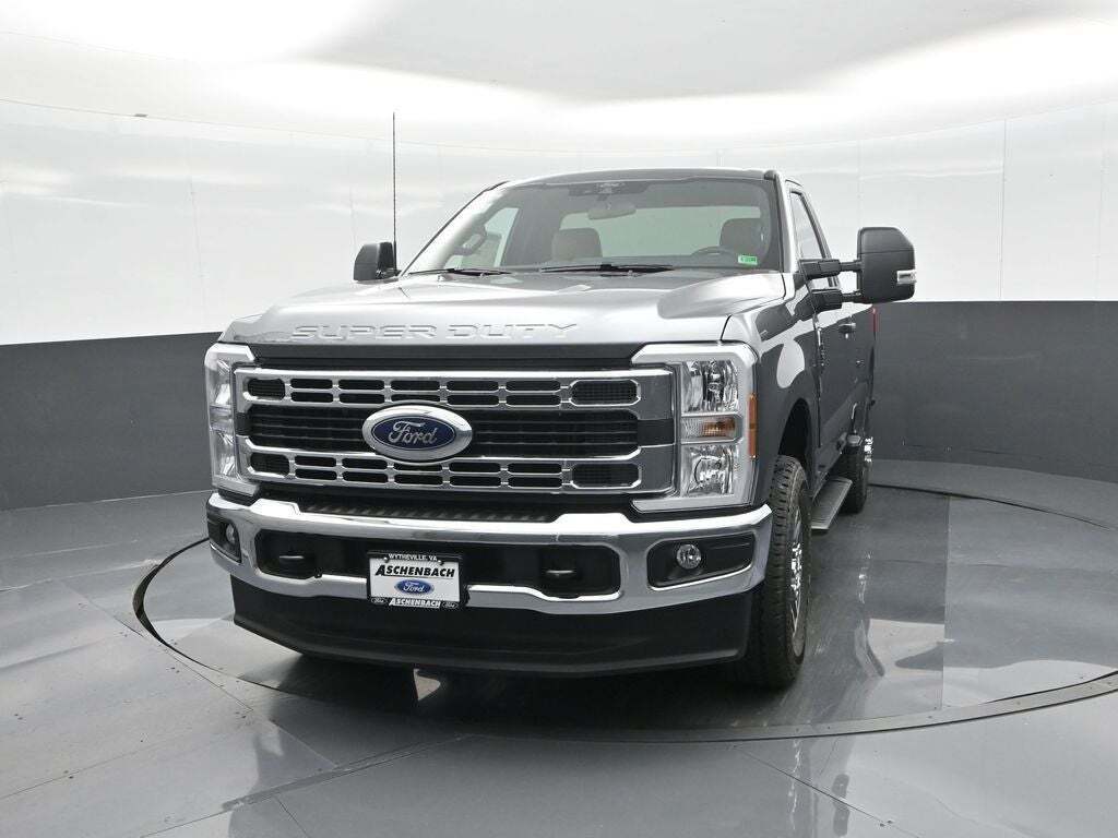2025 Ford F-350 Super Duty XLT