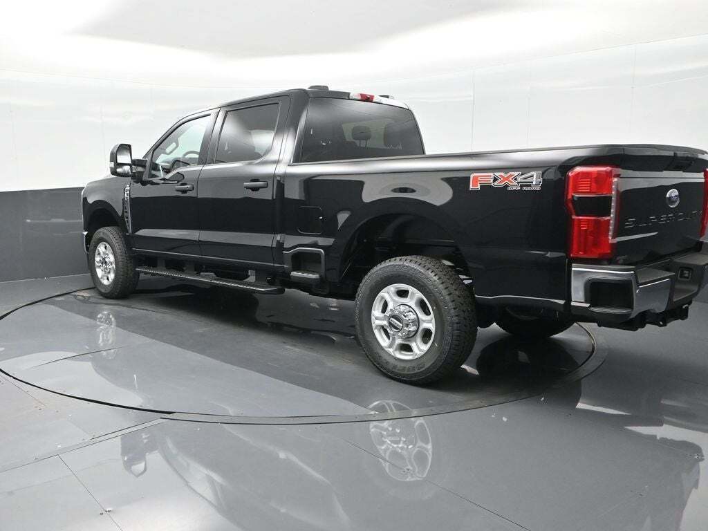 2025 Ford F-350 Super Duty XLT