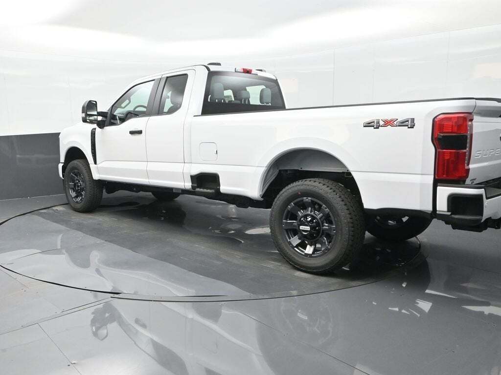 2025 Ford F-350 Super Duty XL