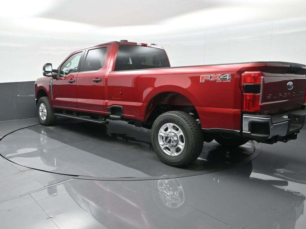 2025 Ford F-350 Super Duty XLT