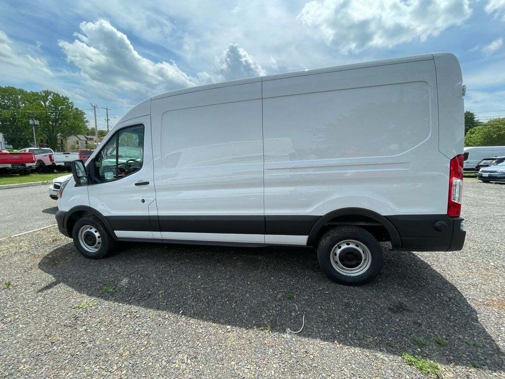 2025 Ford Transit 250