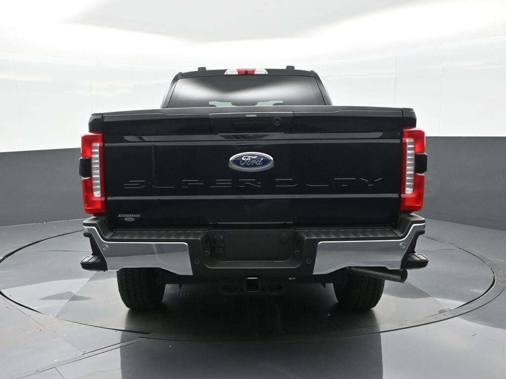 2025 Ford F-350 Super Duty XLT