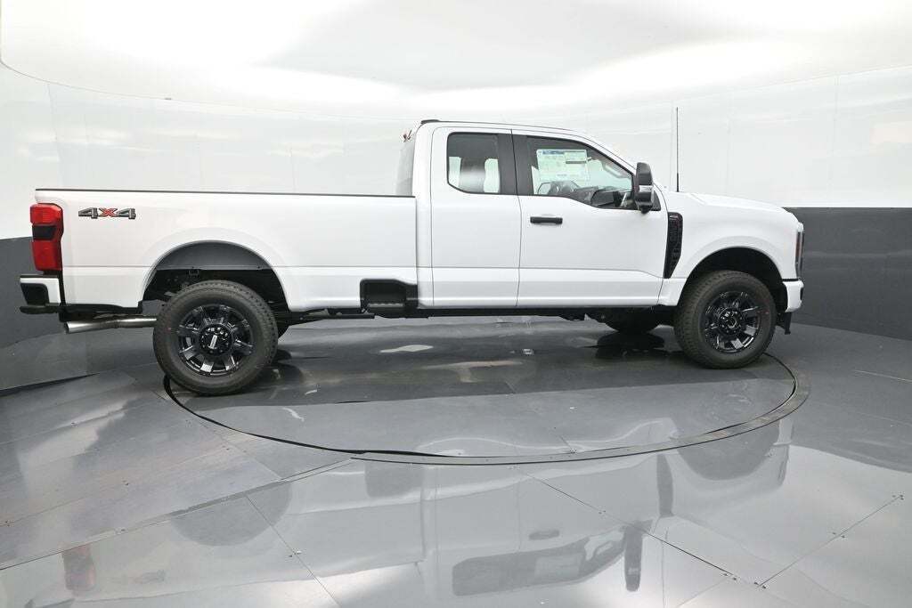 2025 Ford F-350 Super Duty XL