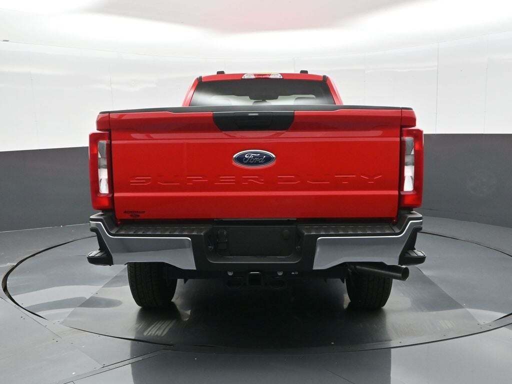 2025 Ford F-350 Super Duty XLT