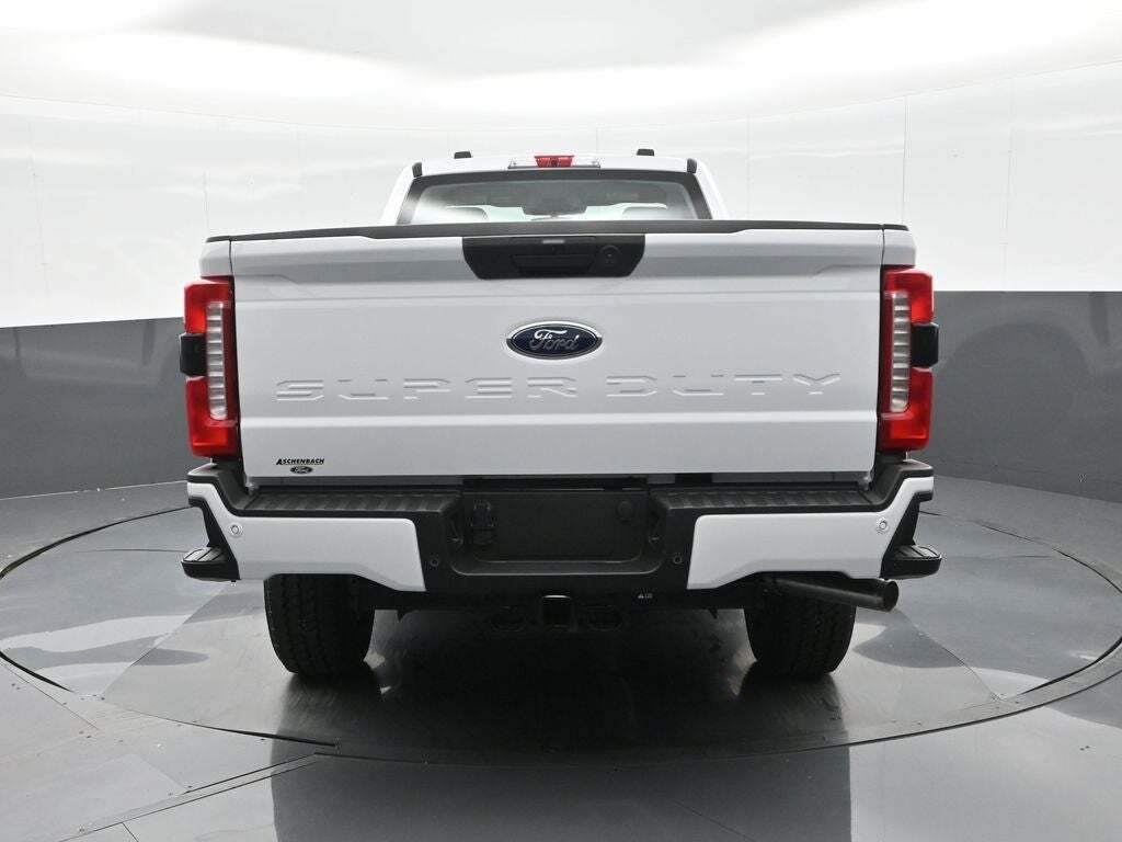 2025 Ford F-350 Super Duty XL