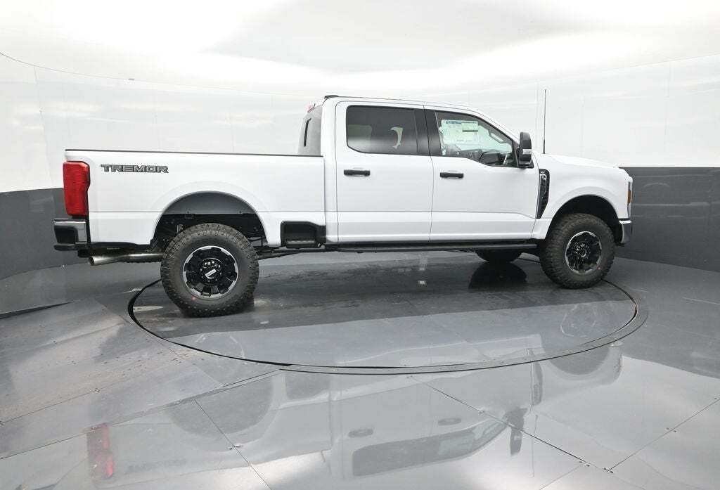 2025 Ford F-350 Super Duty XLT
