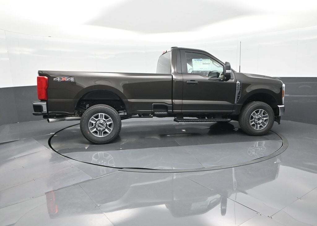 2025 Ford F-350 Super Duty XLT