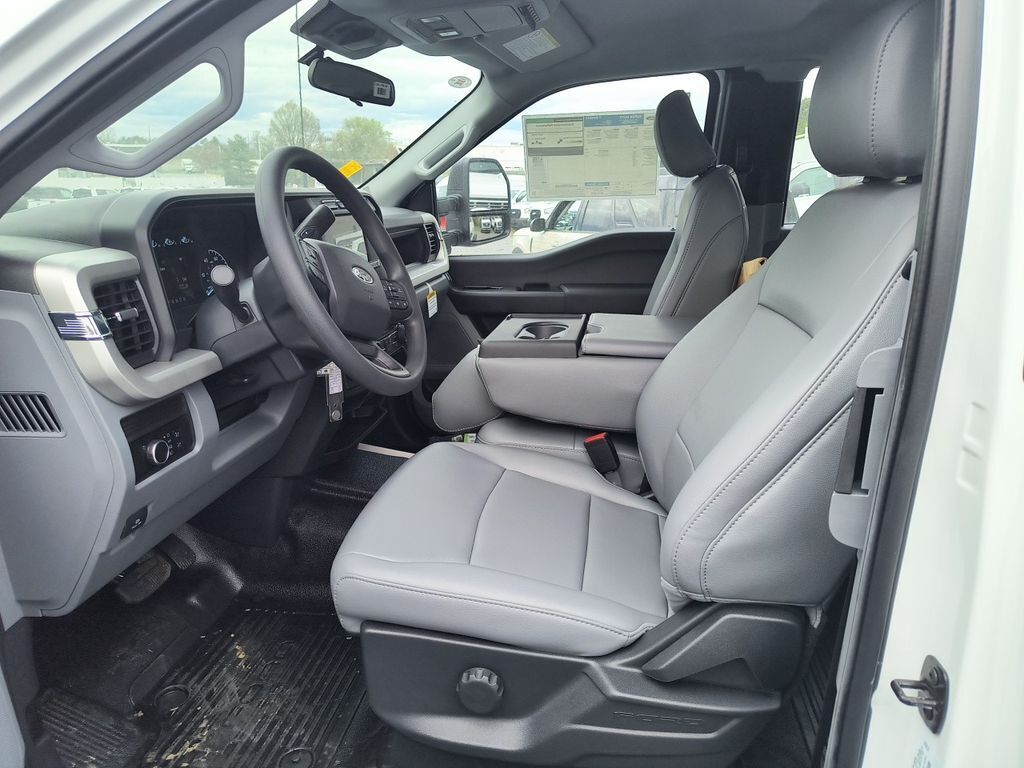 2024 Ford F-350 Super Duty XL
