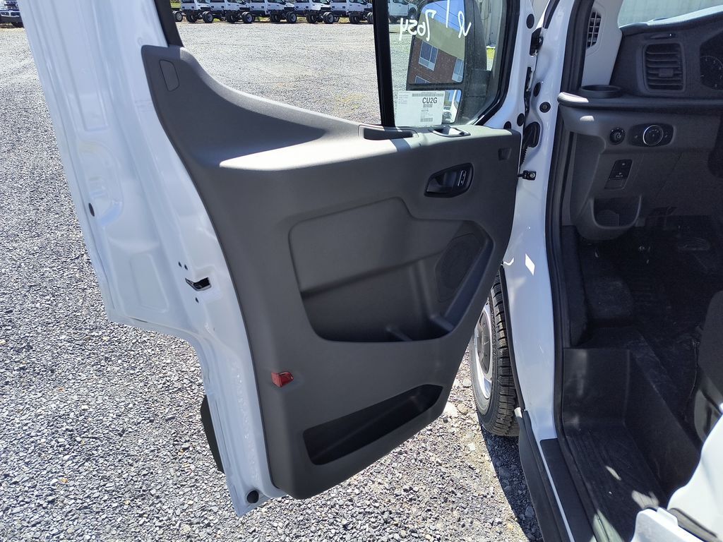 2025 Ford Transit 250