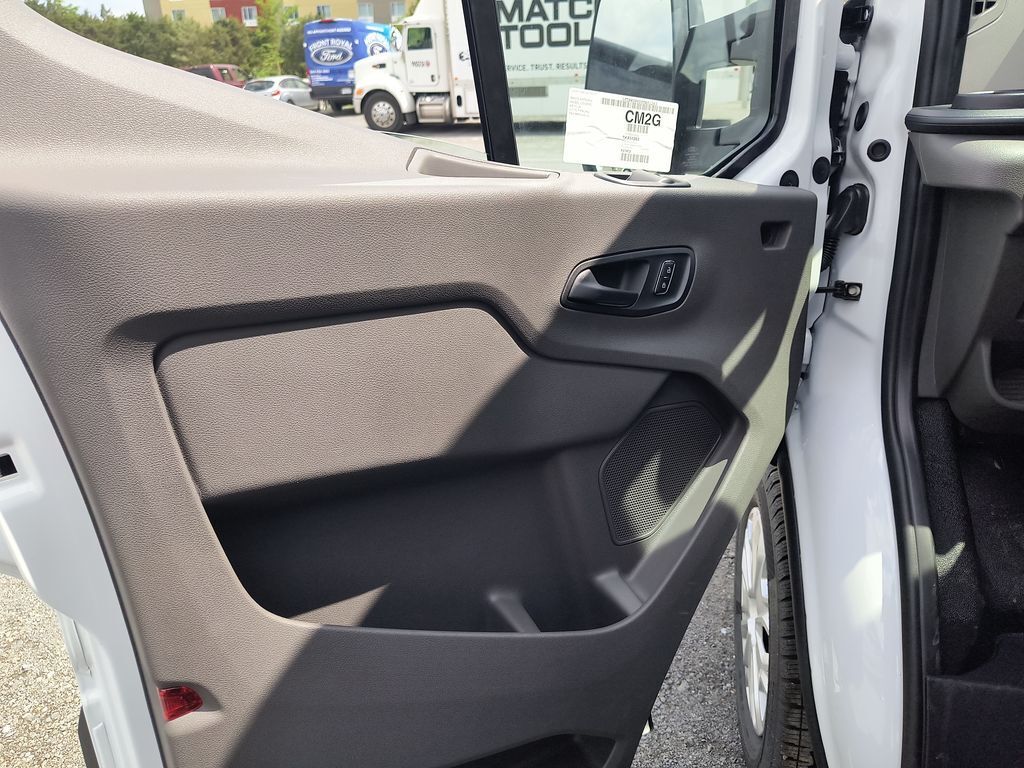 2025 Ford Transit 350