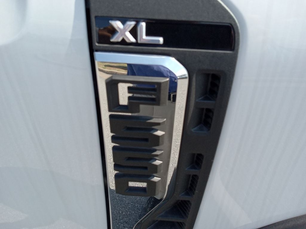 2023 Ford F-550 Super Duty 