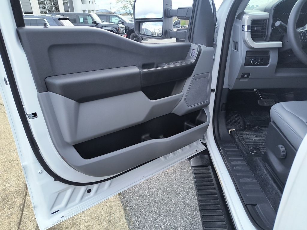 2024 Ford F-450 Super Duty 