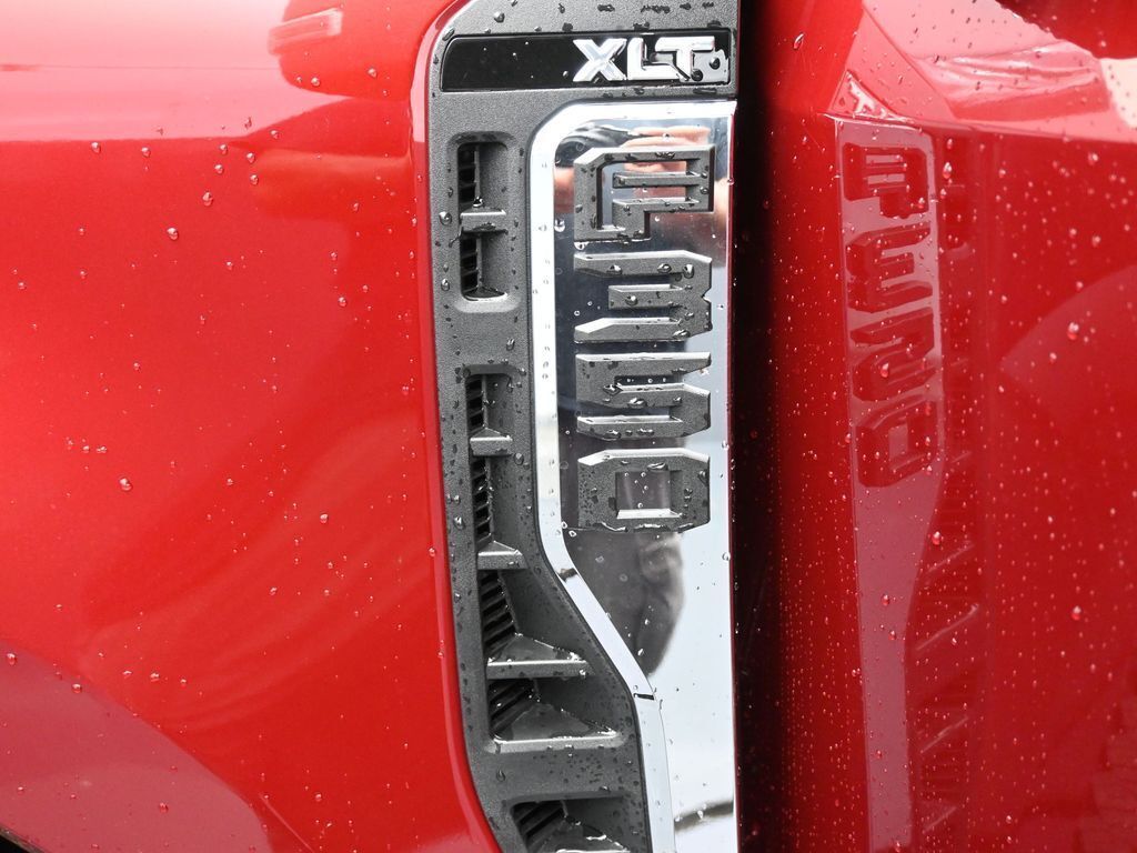 2025 Ford F-350 Super Duty XLT
