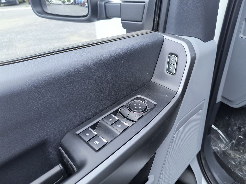 2025 Ford F-350 Super Duty XL