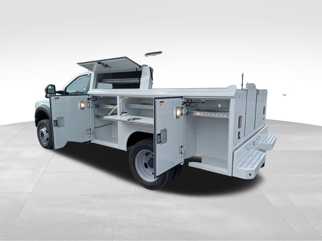 2023 Ford F-550 Super Duty 