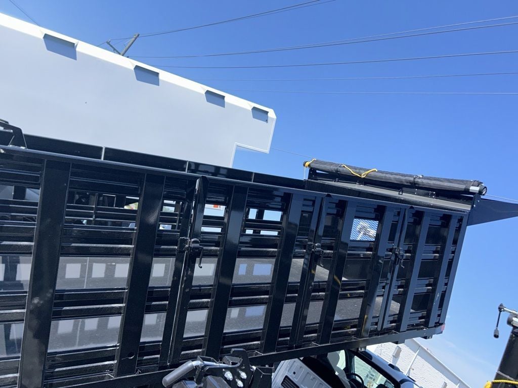 2024 Ford F-550 Super Duty 