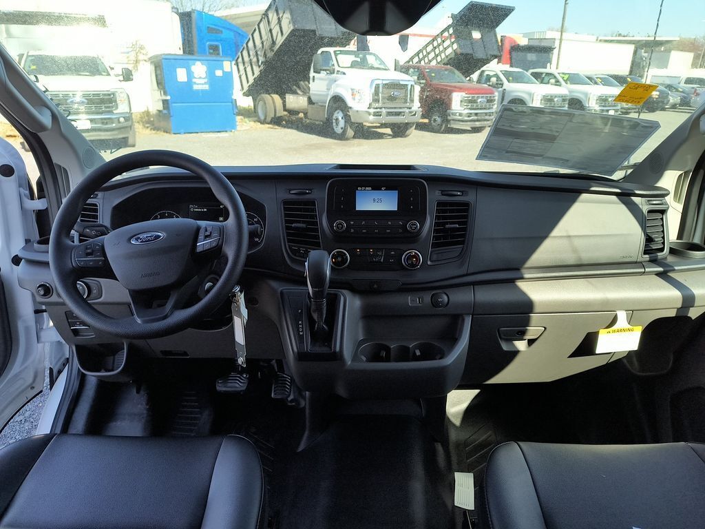 2024 Ford Transit 250
